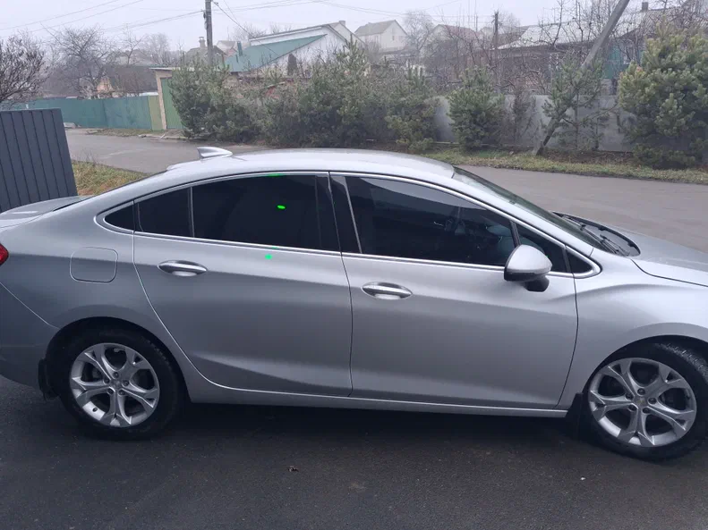 Chevrolet Cruze 2017 - 24