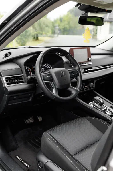 Mitsubishi Outlander 2021 - 14