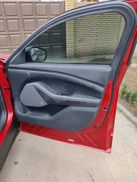 Ford Mustang Mach-E 2023 - 18