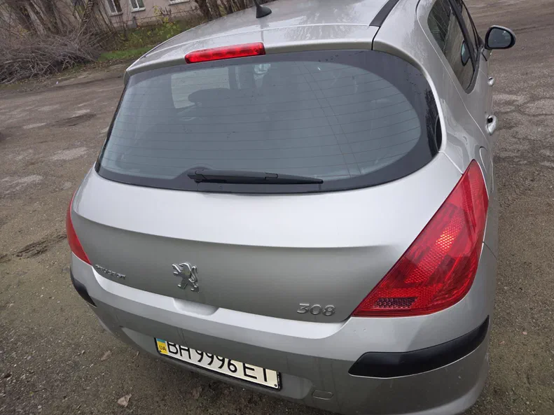 Peugeot 308 2008 - 6