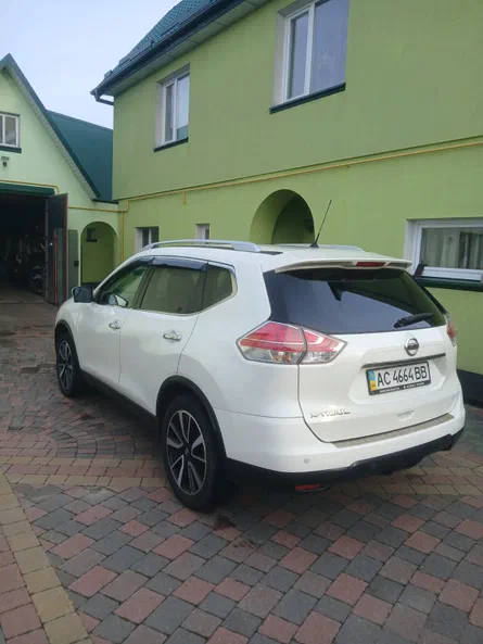 Nissan X-Trail 2015 - 16