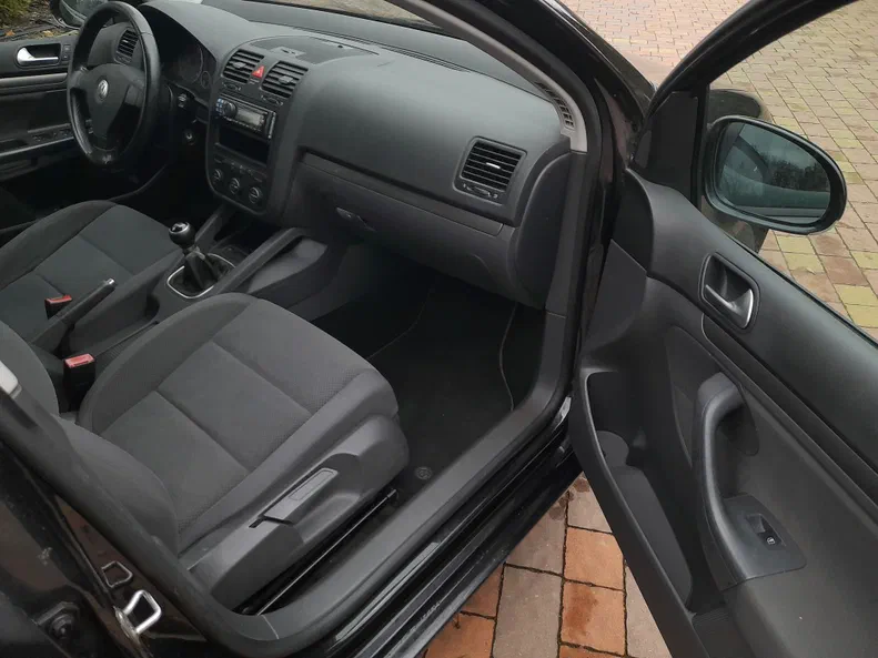 Volkswagen Golf 2006 - 27