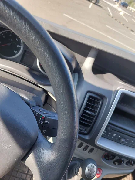 Renault Trafic 2014 - 12