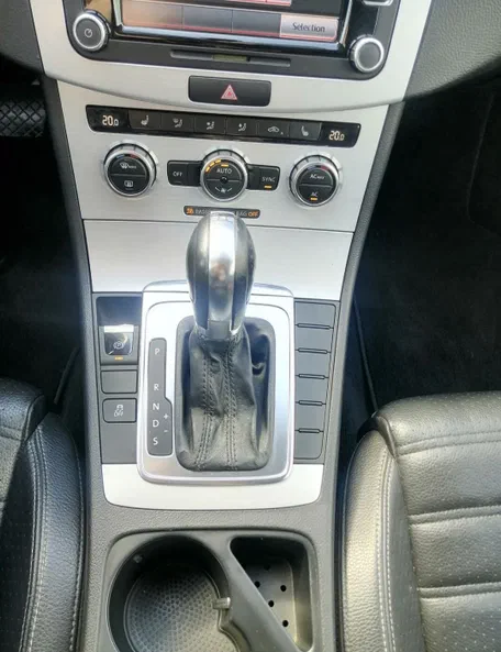 Volkswagen Passat CC 2012 - 16