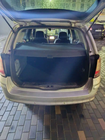 Opel Astra 2010 - 21