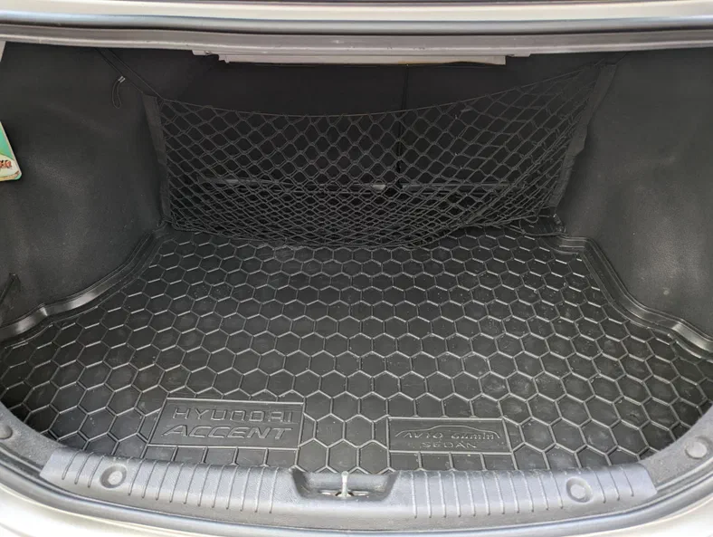 Hyundai Accent 2011 - 10