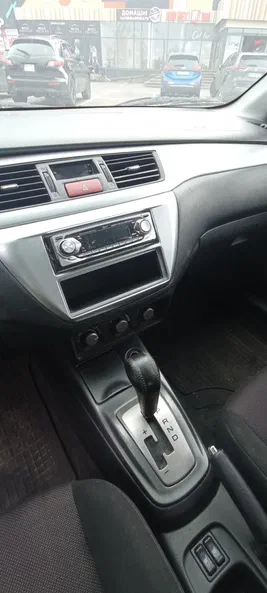 Mitsubishi Lancer 2006 - 7