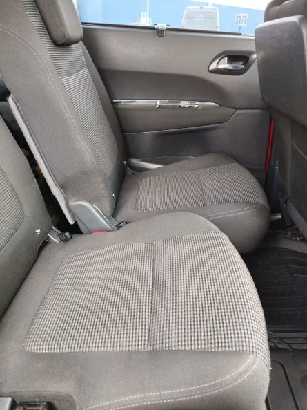 Peugeot 5008 2009 - 12