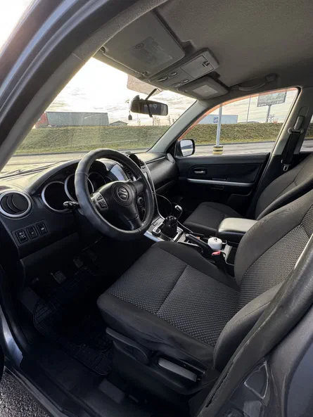 Suzuki Grand Vitara 2006 - 8