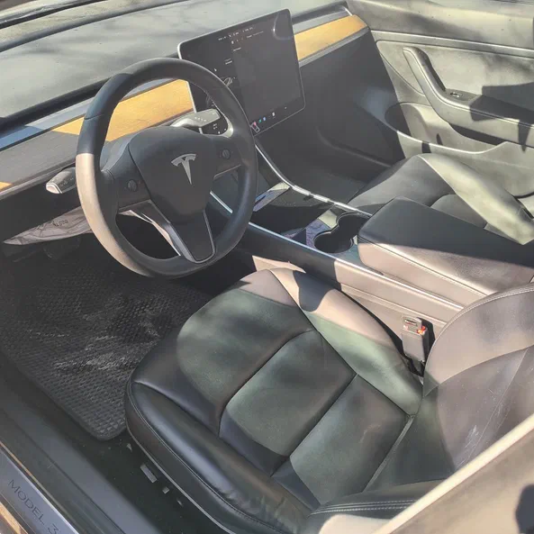 Tesla Model 3 2020 - 14