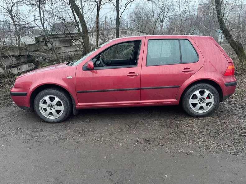 Volkswagen Golf 2000