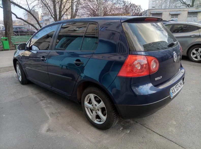 Volkswagen Golf 2004