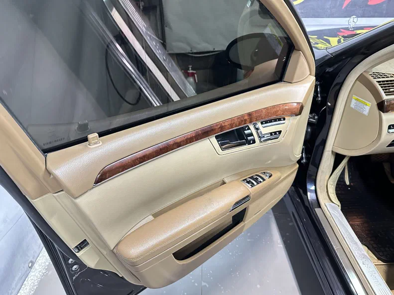 Mercedes-Benz S-Клас 2009 - 19