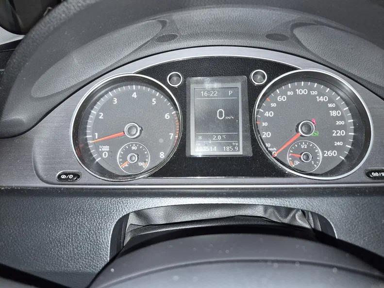 Volkswagen Passat 2012 - 7