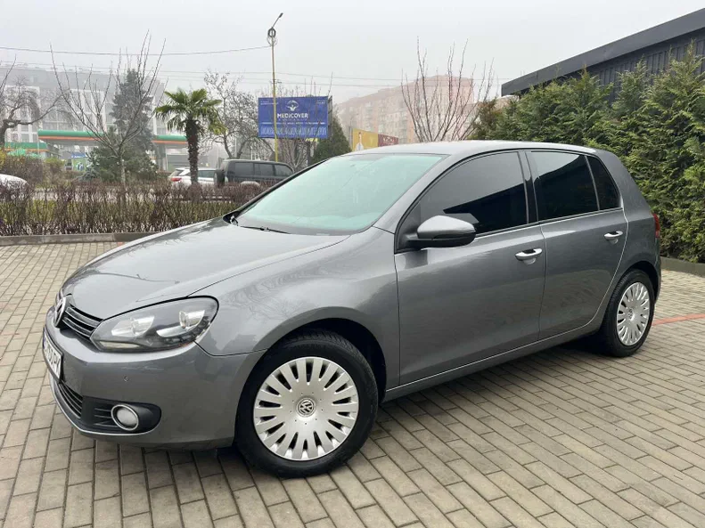 Volkswagen Golf 2010 - 6