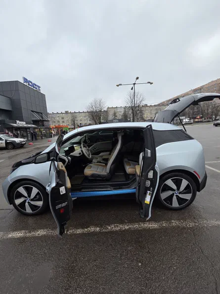 BMW i3 2014 - 12