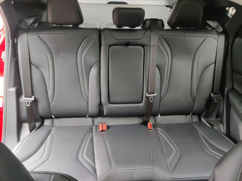 Ford Mustang Mach-E 2023 - 25