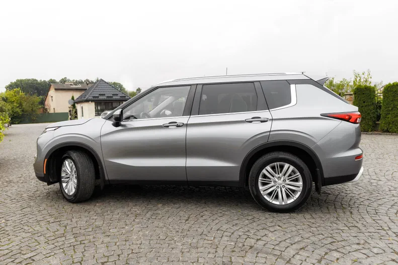 Mitsubishi Outlander 2021 - 28