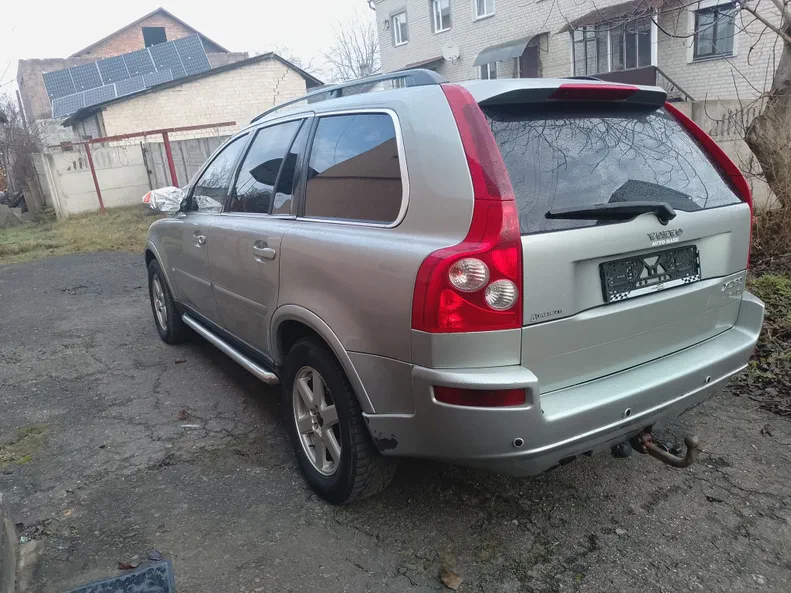 Volvo XC90 2004