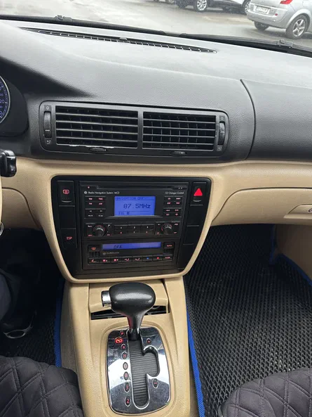 Volkswagen Passat 2003 - 7