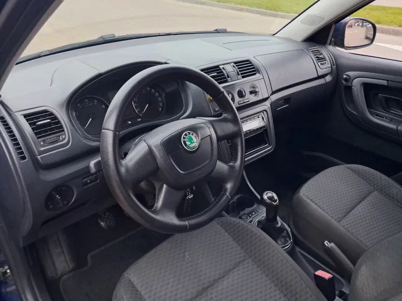 Skoda Fabia 2012 - 12