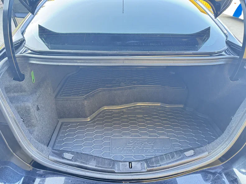 Ford Fusion (North America) 2016 - 26