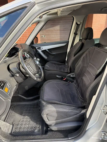 Citroen C4 Picasso 2009 - 14