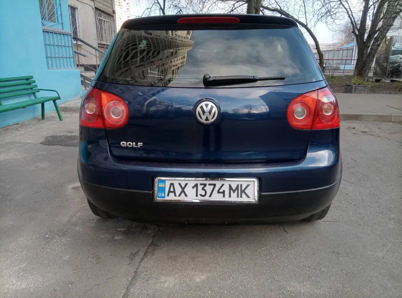 Volkswagen Golf 2004