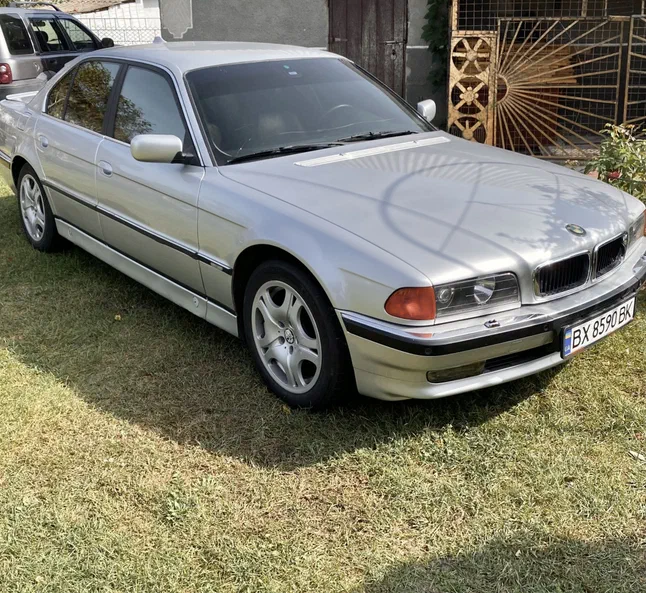 BMW 7 серии 1999