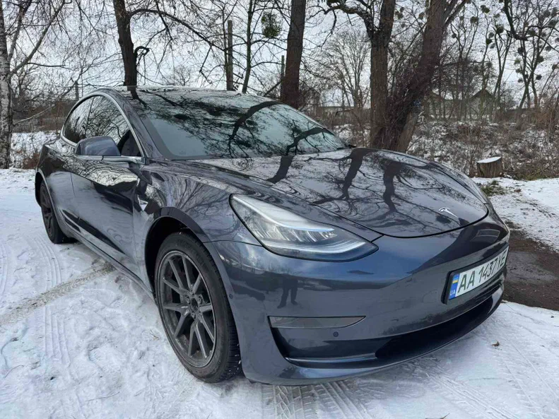 Tesla Model 3 2020 - 9