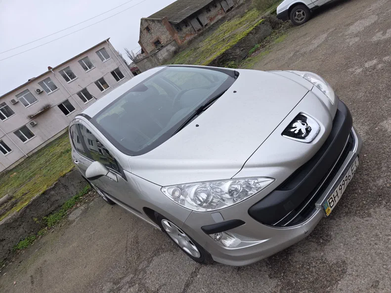 Peugeot 308 2008 - 12