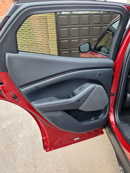 Ford Mustang Mach-E 2023 - 23