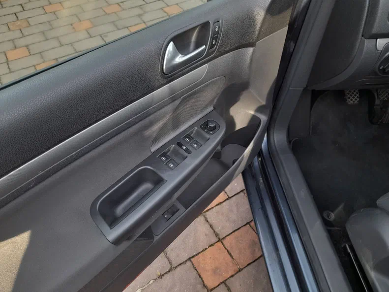 Volkswagen Golf 2007 - 19