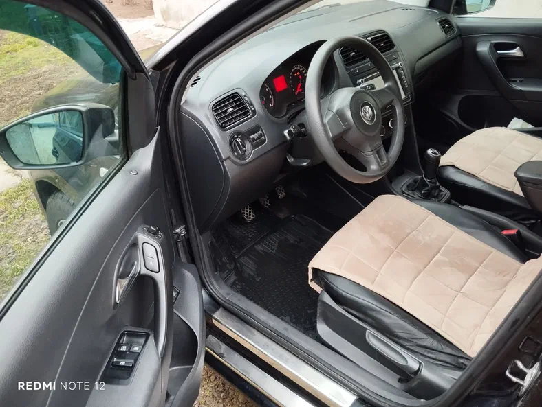Volkswagen Polo 2011 - 9