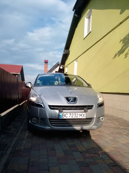 Peugeot 5008 2013 - 1