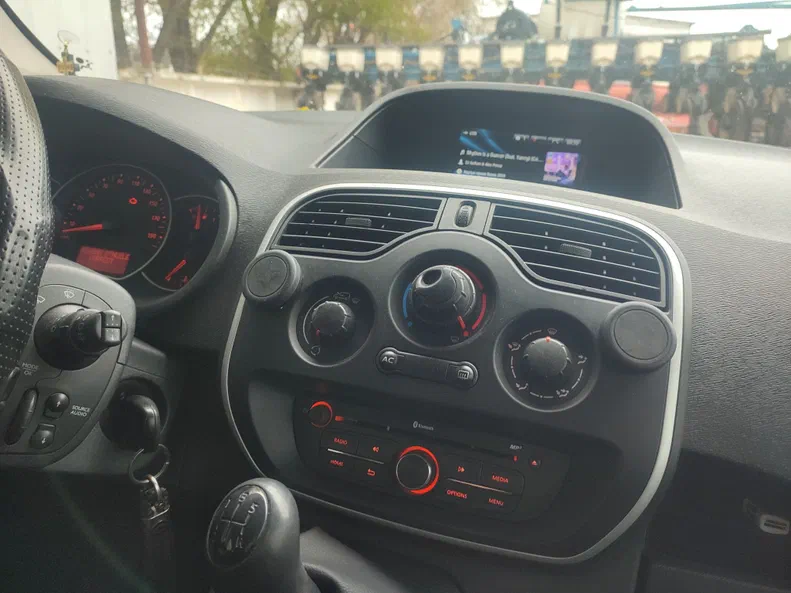 Renault Kangoo 2013 - 6