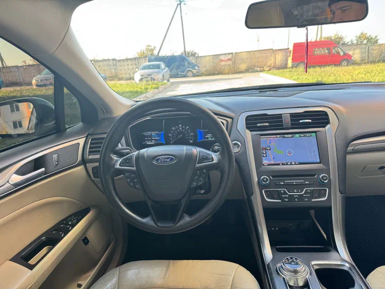 Ford Fusion (North America) 2016 - 13