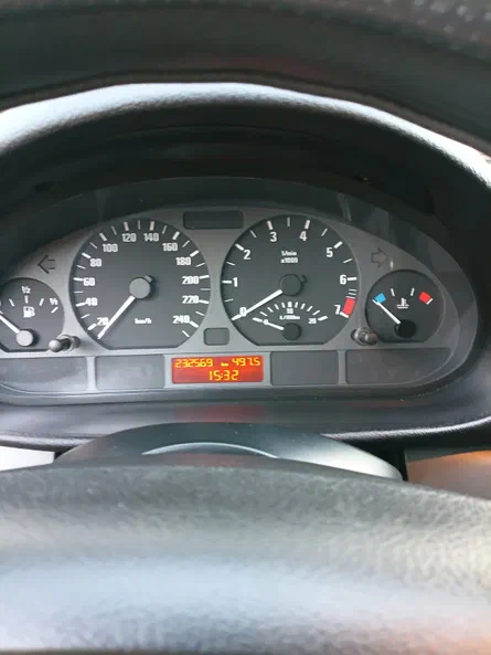 BMW 3 серія 2004 - 10