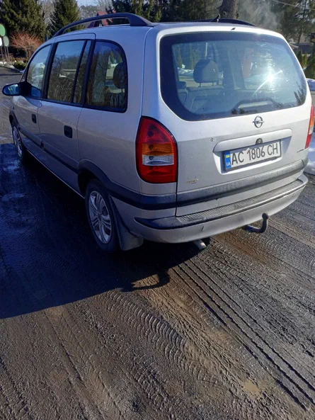 Opel Zafira 2002