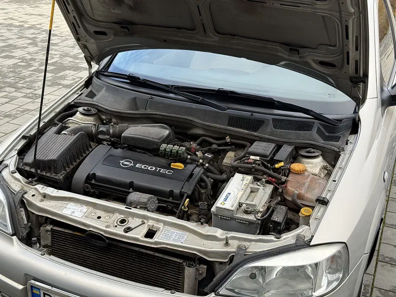 Opel Astra 2008 - 21