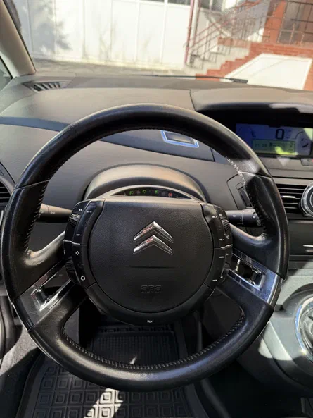 Citroen C4 Picasso 2009 - 15