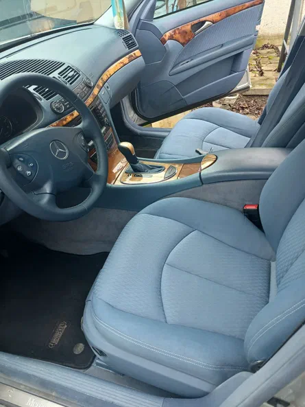 Mercedes-Benz E-Клас 2003 - 13