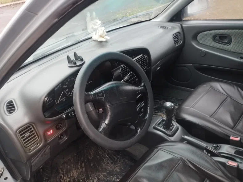 Mitsubishi Lancer 1995 - 8