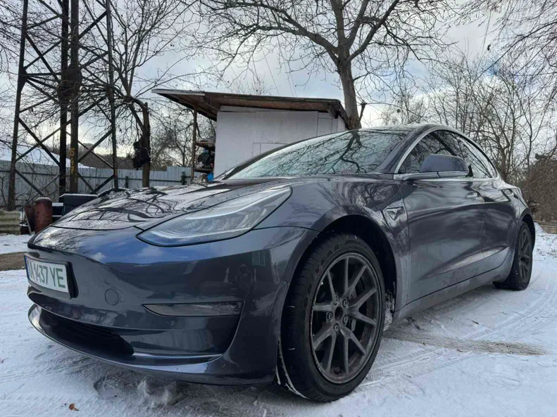 Tesla Model 3 2020