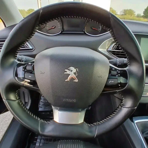 Peugeot 308 2015 - 5