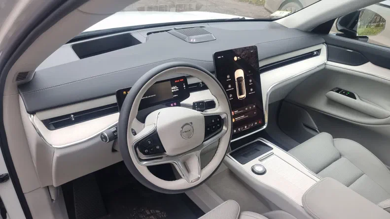 Volvo EX90 2025 - 13