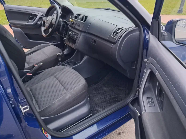 Skoda Fabia 2012 - 11