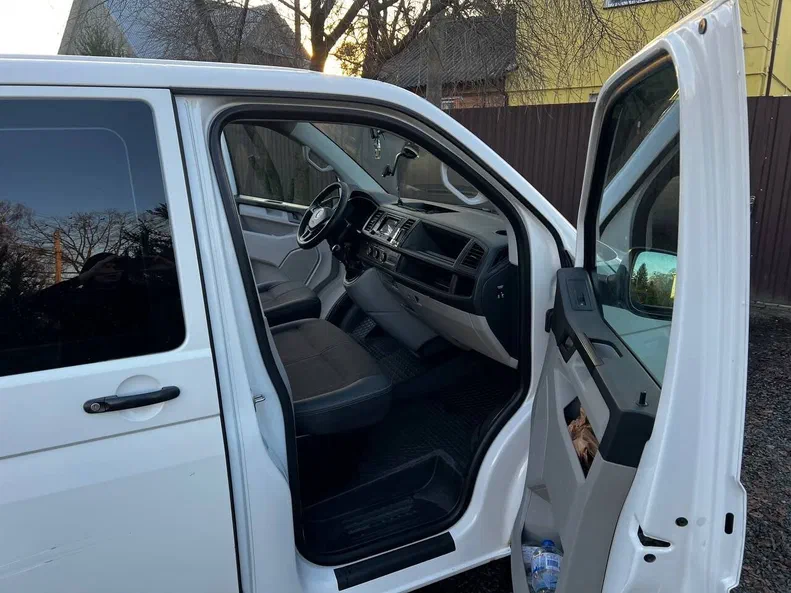 Volkswagen Transporter 2017 - 8