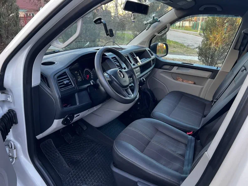 Volkswagen Transporter 2017 - 16