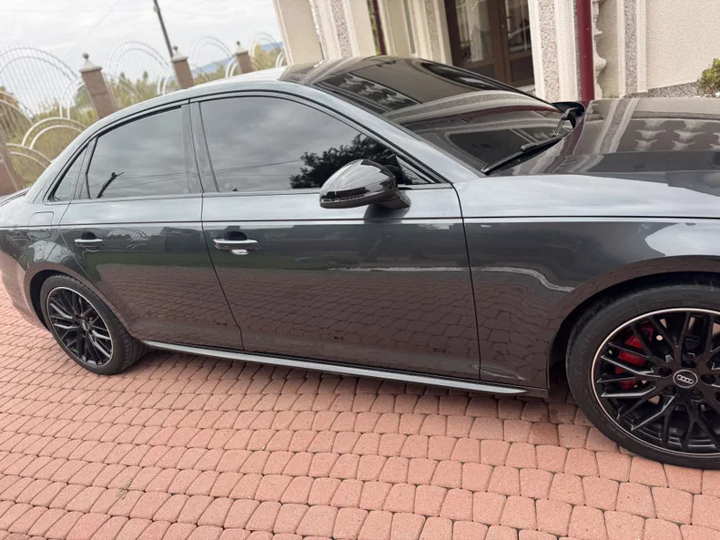 Audi A4 2017 - 7